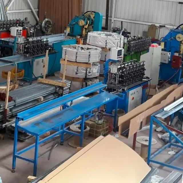 Alçıpan profil üretim hatları ve sevkiyata hazır paketler